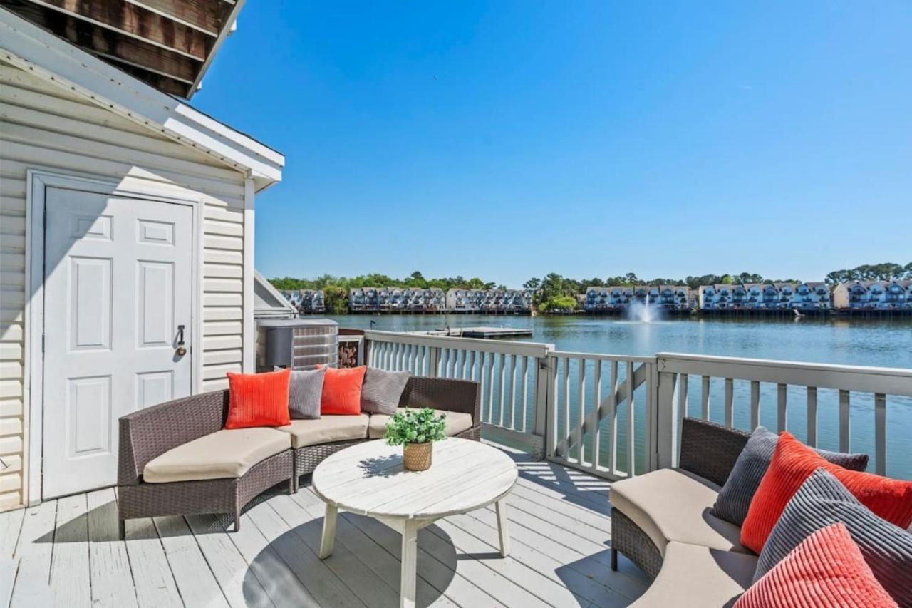 צ'רלסטון ☆Live On The Water! Lake Palmetto Palm W/ Patio - 10Min To Downtown & Beaches☆ מראה חיצוני תמונה