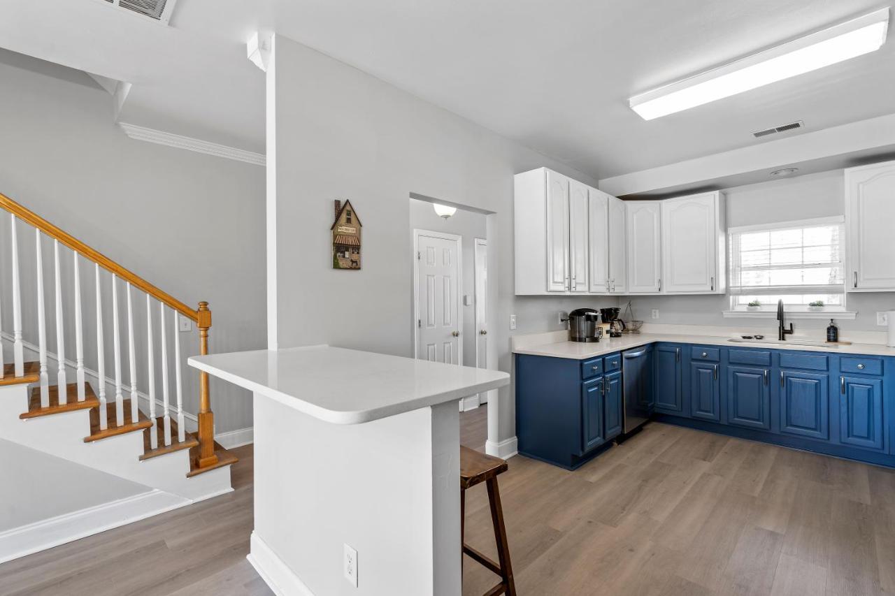 צ'רלסטון ☆Live On The Water! Lake Palmetto Palm W/ Patio - 10Min To Downtown & Beaches☆ מראה חיצוני תמונה