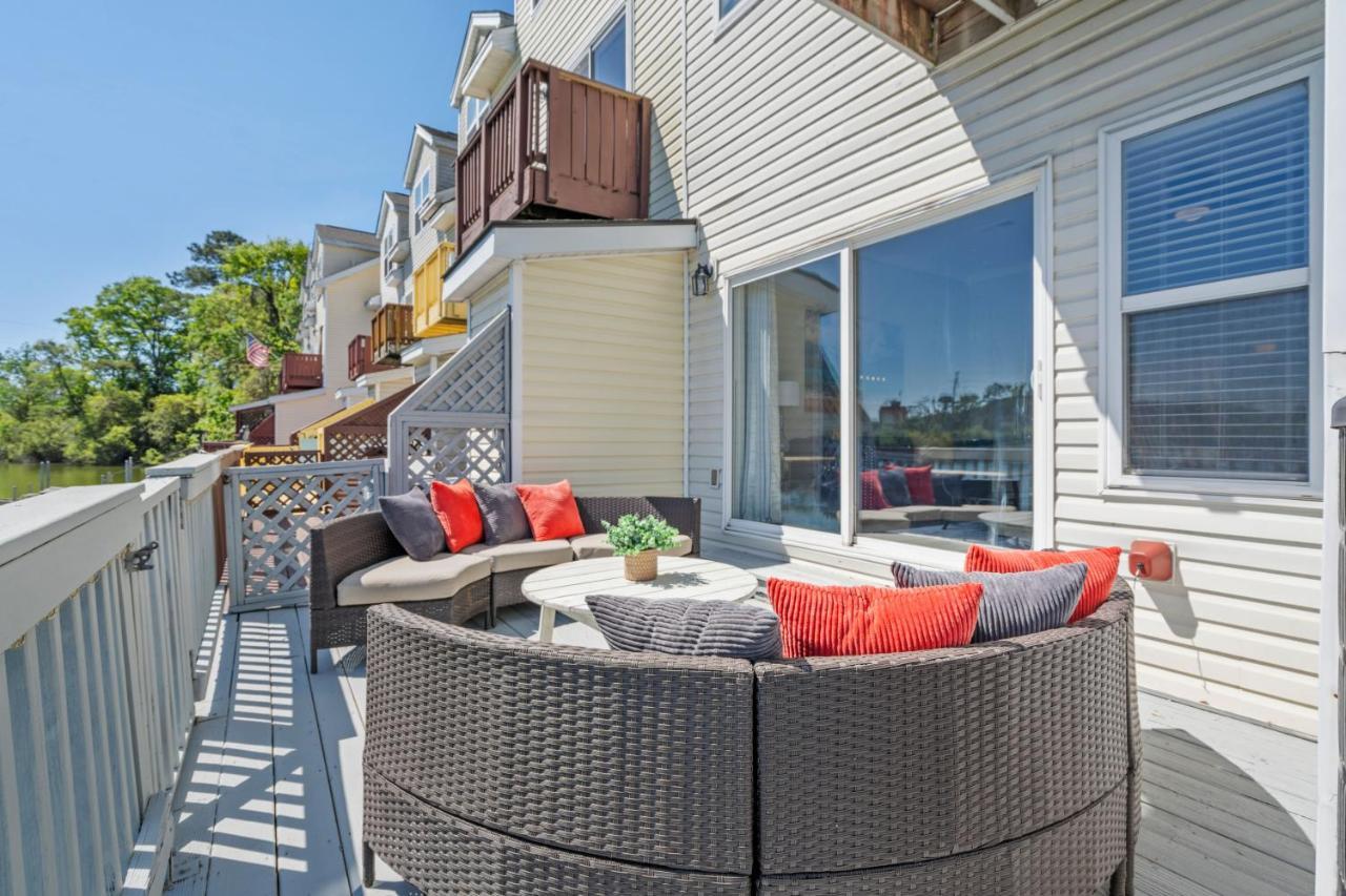 צ'רלסטון ☆Live On The Water! Lake Palmetto Palm W/ Patio - 10Min To Downtown & Beaches☆ מראה חיצוני תמונה