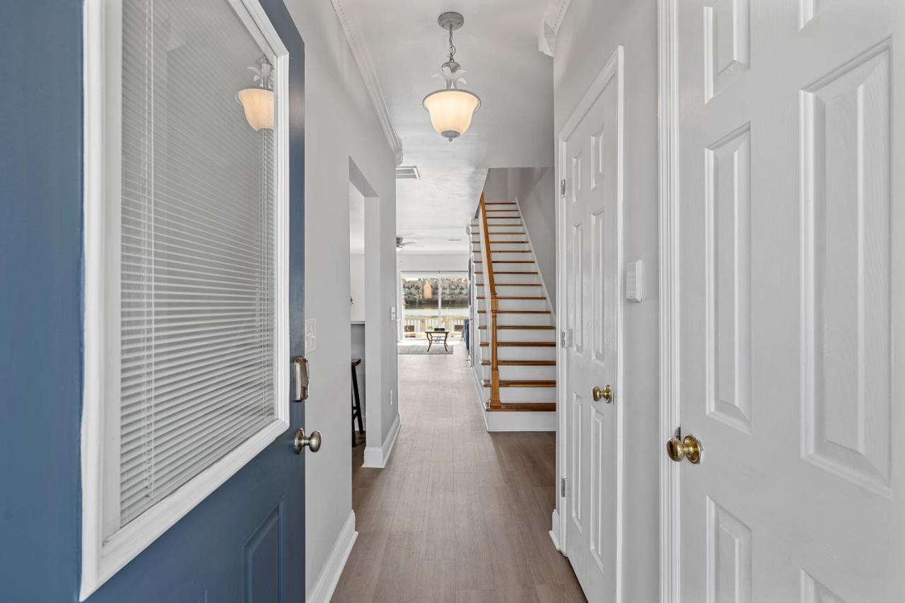 צ'רלסטון ☆Live On The Water! Lake Palmetto Palm W/ Patio - 10Min To Downtown & Beaches☆ מראה חיצוני תמונה