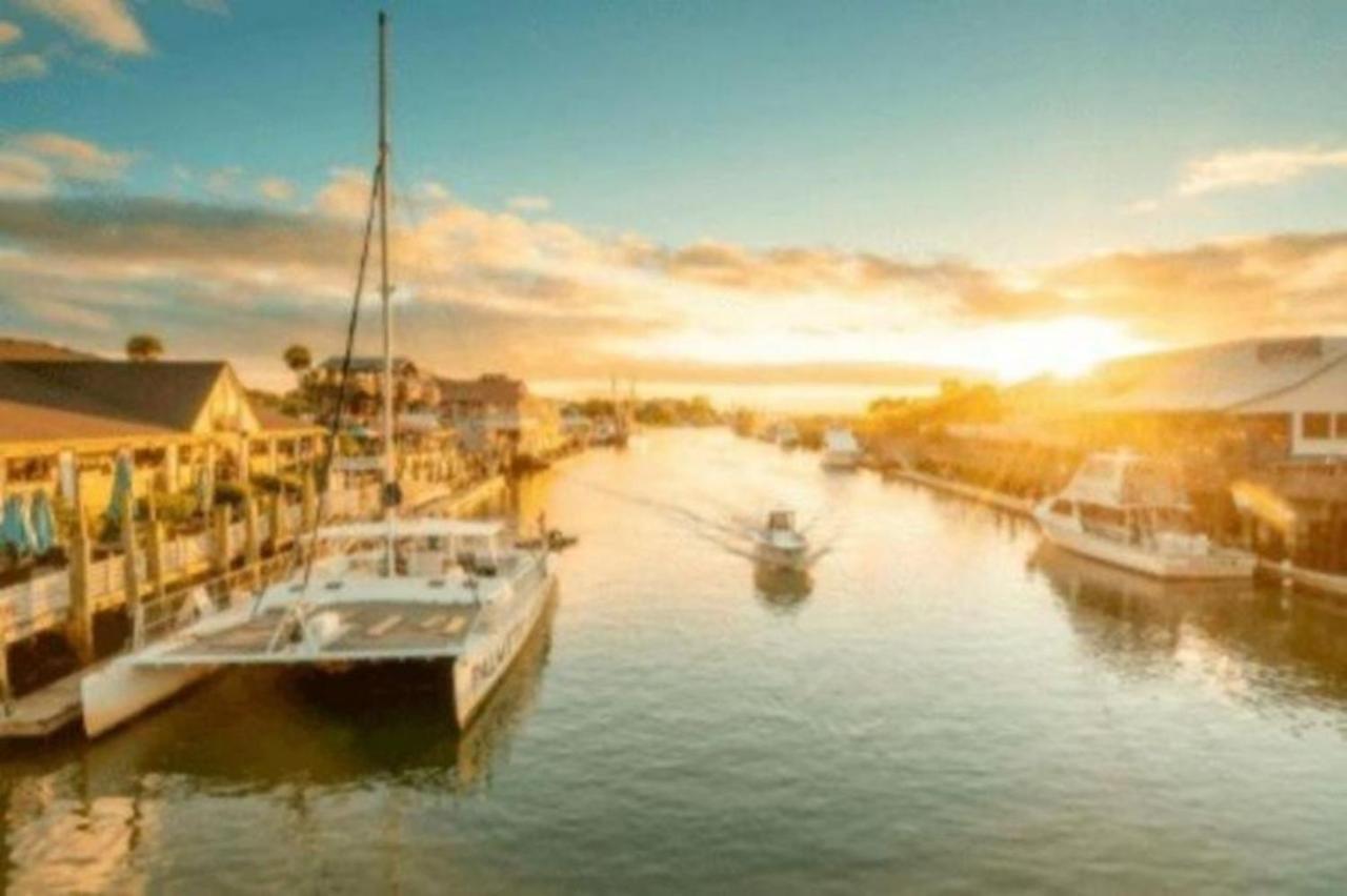 צ'רלסטון ☆Live On The Water! Lake Palmetto Palm W/ Patio - 10Min To Downtown & Beaches☆ מראה חיצוני תמונה